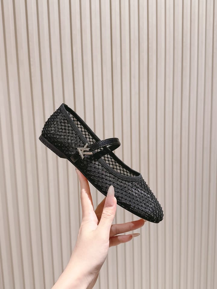 Louis Vuitton Ballet Flats – 2025SS in Black