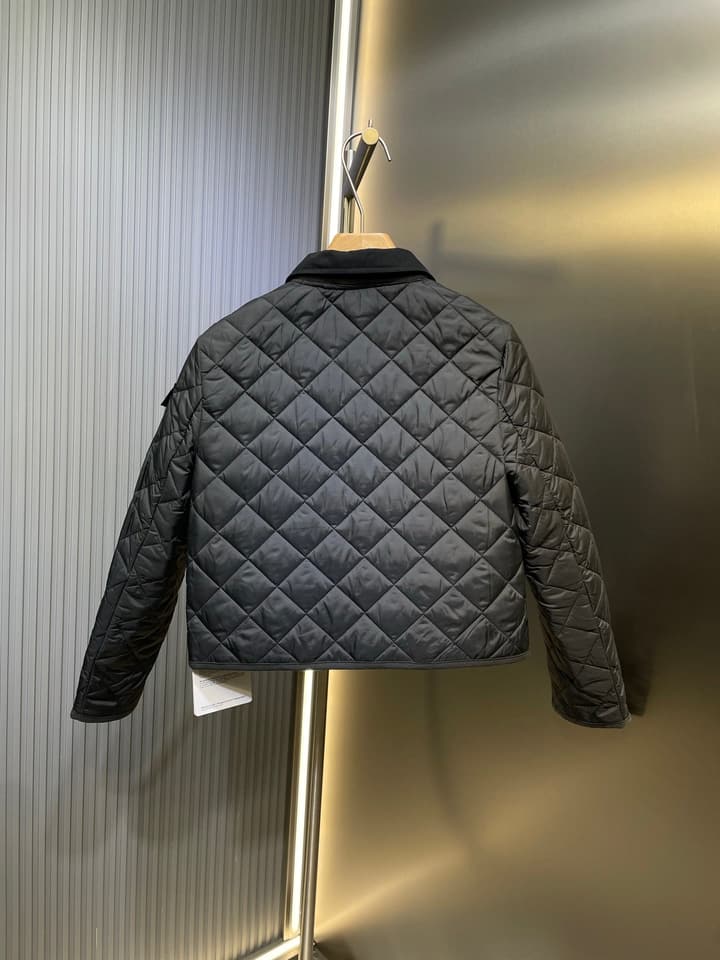 Moncler Quilted Padded Jacket – 2025 Collection in Black Quilted