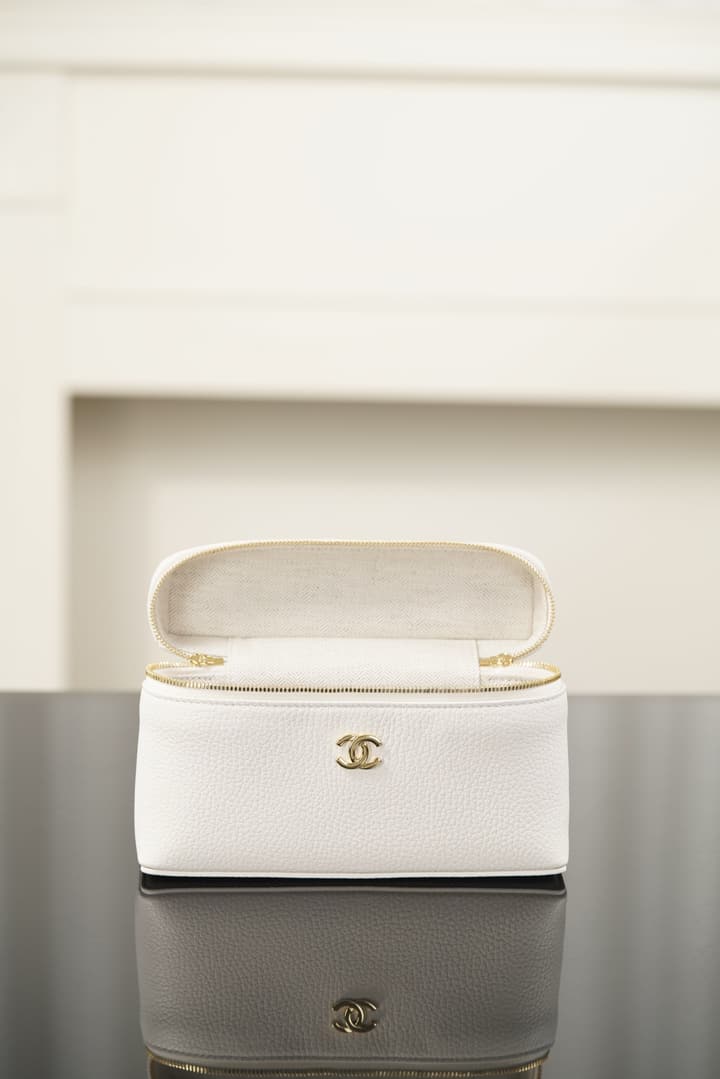 Chanel 26A Series LP Box Bag – 26A Collection