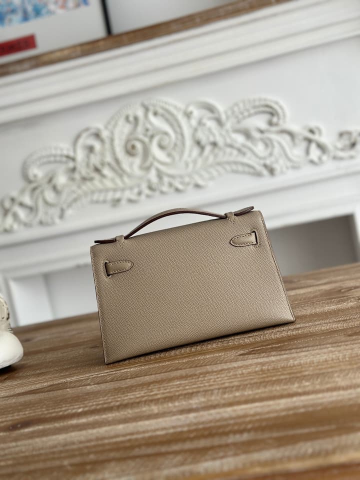 Hermès Kelly Mini Bag – 22cm in Cool Taupe