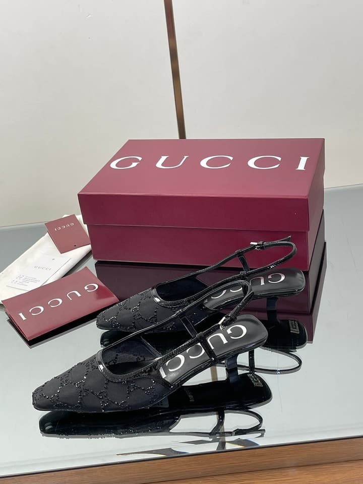 Gucci Cosmogonie GG Crystal Slingback Sandals – 2025 Early Autumn Collection in Black Crystal Gg