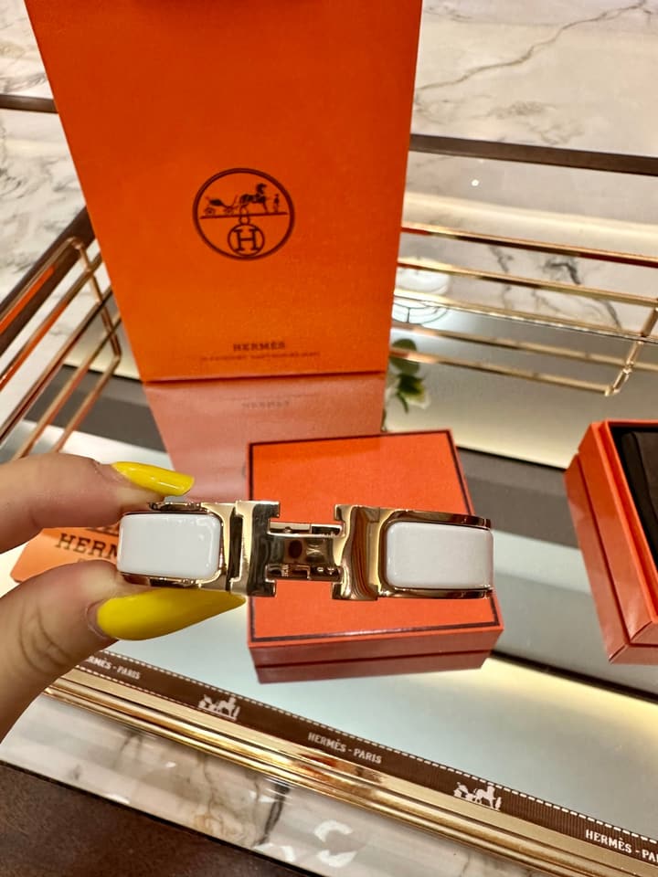 Hermès H-Letter Oval Enamel Bracelet in Black