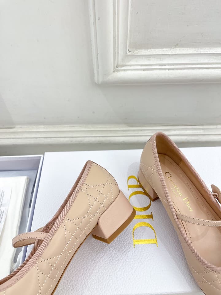 Dior Cannage Pearl Ballet Pumps – 2024 Early Spring Collection in Cream Mary Jane
