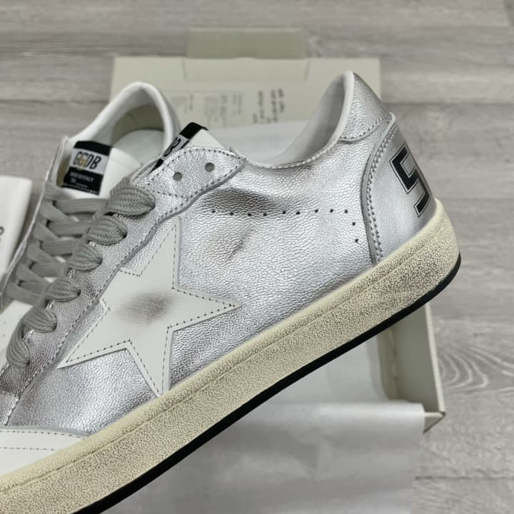 Golden Goose Ball Star Sneakers – 2023 Spring Collection in Silver Metallic With White Toe