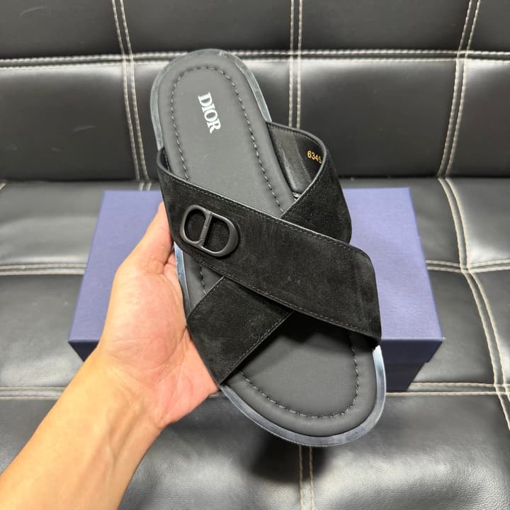 Dior Men's Pebbled Leather and Suede Slides – Spring/Summer Collection 2025 in Black Pebbled Leather Cross Strap