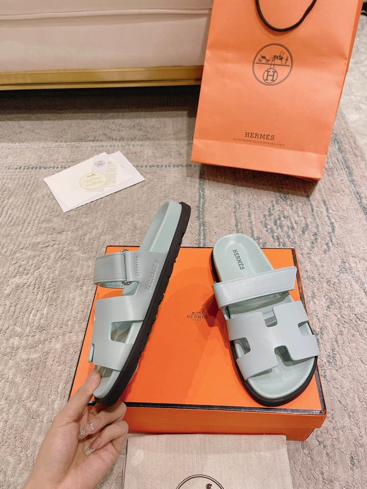Hermès Chypre Slides – 2023SS Collection in Black And White