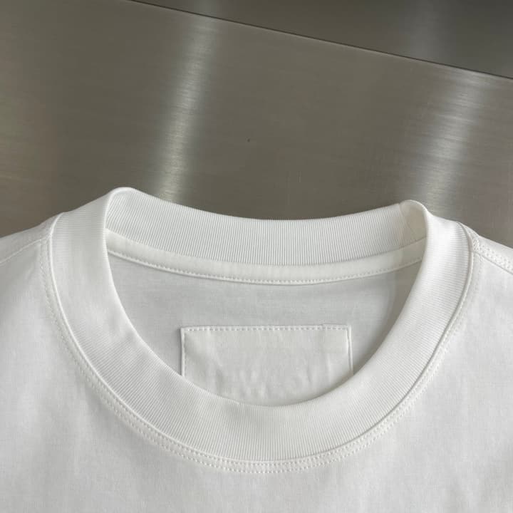 Loewe Contrast Logo T-Shirt – Spring/Summer Collection – 2026SS in Classic Black