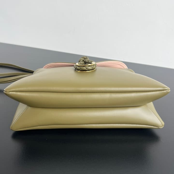 Bottega Veneta Small Liberta Handbag – 24FW in Classic Black
