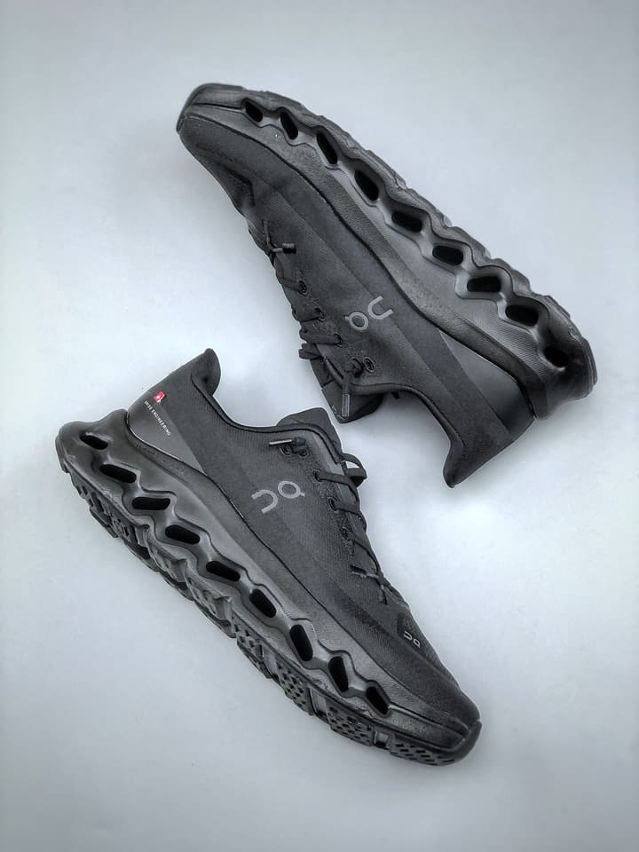 On Cloudtilt Running Shoes
