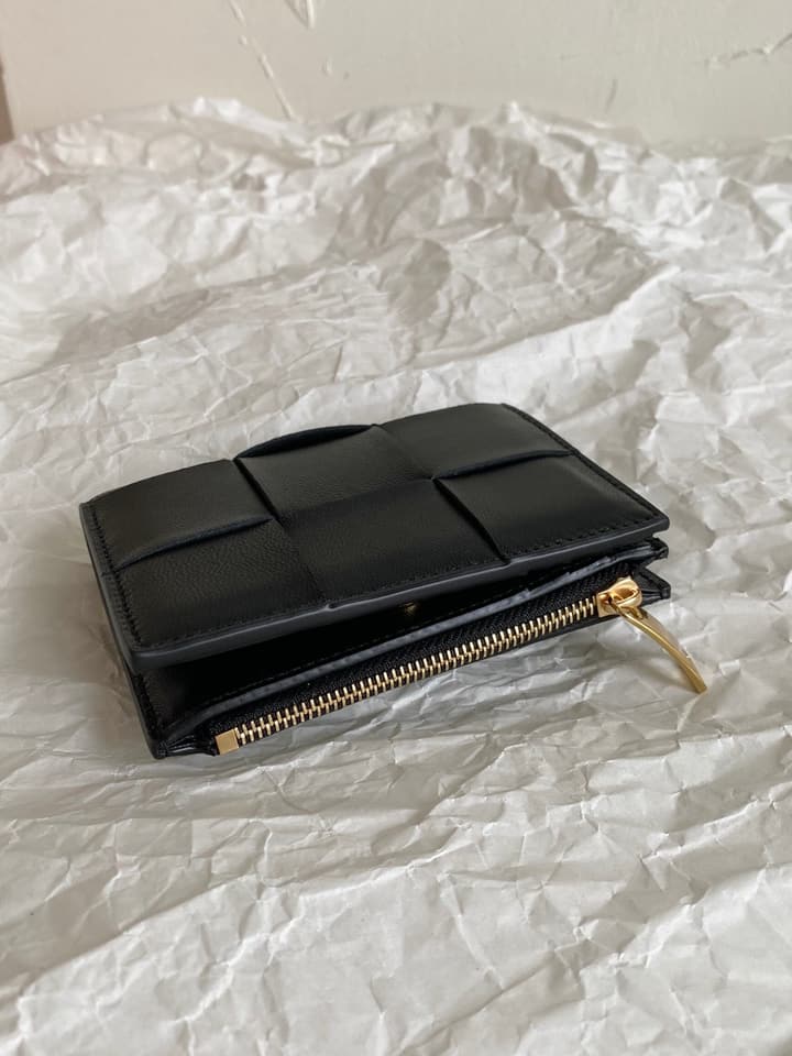 Bottega Veneta Intrecciato Bi-Fold Wallet