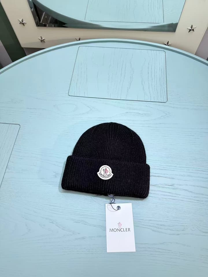 Moncler Classic Jacquard Knit Beanie – Kids Collection – 25FW in Classic Black Beanie