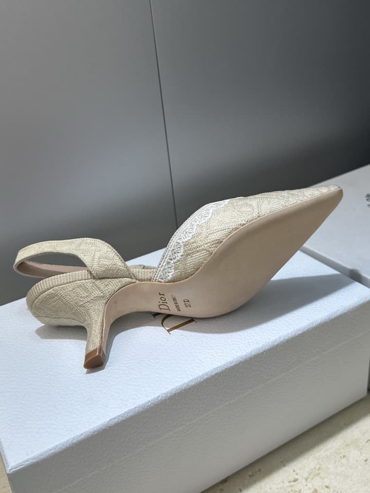 Dior J'Adior Dentelle Slingback Heels – 2026 Early Spring Haute Couture Collection in Beige