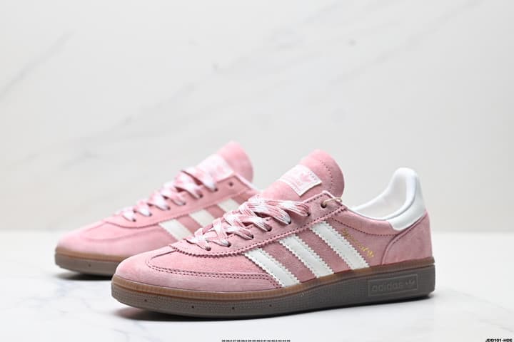 Adidas Handball Spezial Retro Casual Sneakers in Light Blue