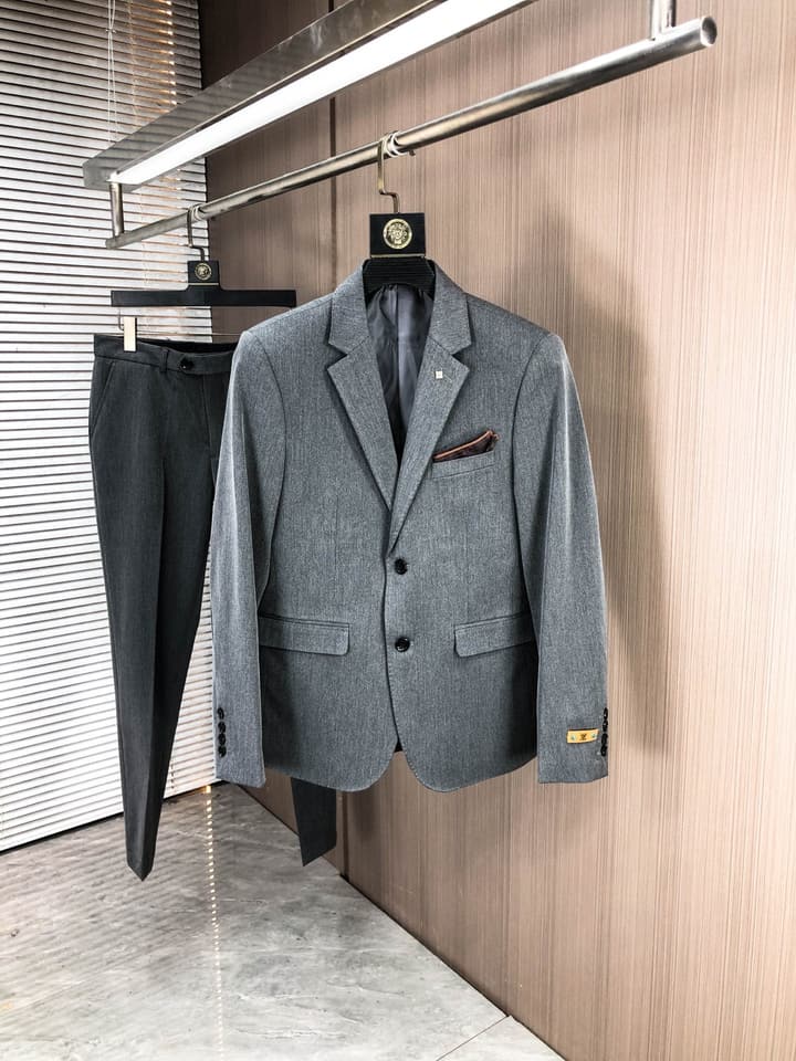 Louis Vuitton Men's Slim Fit Blend Suit Set – Autumn/Winter Collection in Dark Gray