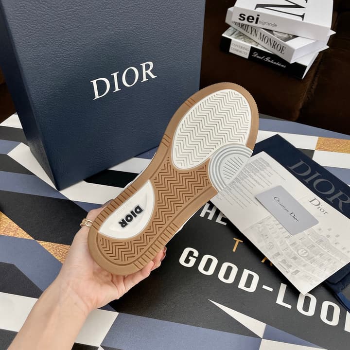 Dior Color-Block Leather Sneakers in Light Gray/white With Oblique Panel