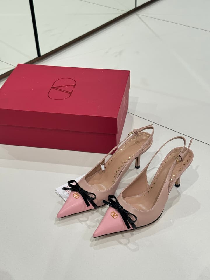 Valentino Bow-Detail High Heels in Black With White Bow