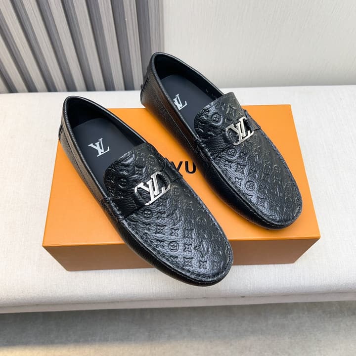 Louis Vuitton Pebbled Leather Driving Shoes in Black Textured Leather