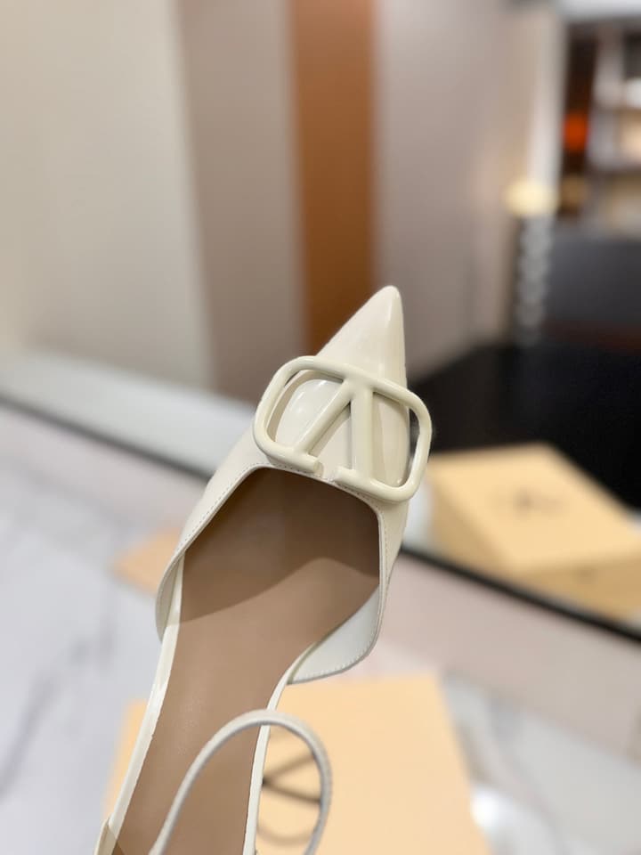 Valentino Garavani VLogo Signature Slingback Sandals in Black