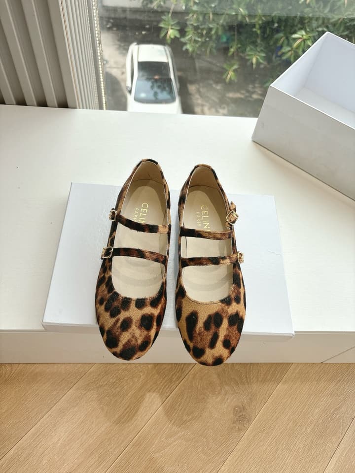 Celine Runner Platform Sneakers – 2025 Spring/Summer Collection in Assorted Display