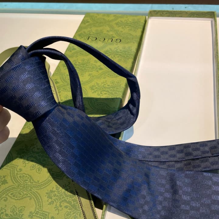 Gucci GG Logo Jacquard Tie in Black