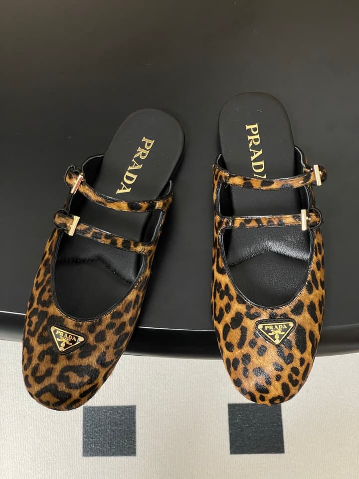 Prada Wrinkled Patent Ballet Flats – 25SS in Leopard Print