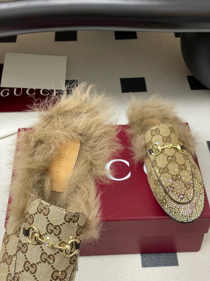 Gucci Princetown Wool Horsebit Mules – 2025 Fall Collection