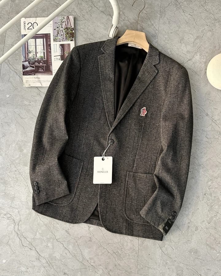Moncler Men's Business Casual Knit Blazer – 25SS in Black