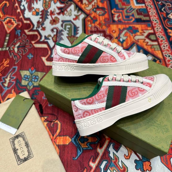 Gucci Kids Footwear – Kids Collection in Beige Plaid Slip-on