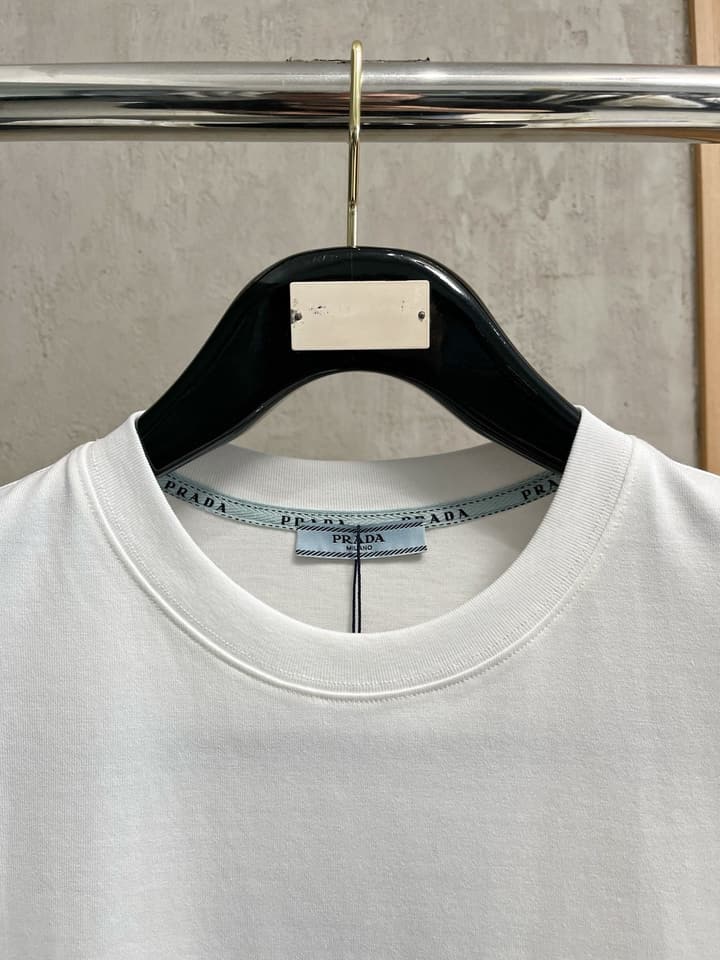 Prada Letter Logo Cotton T-Shirt – Spring/Summer Collection – 2025 in White T-shirt