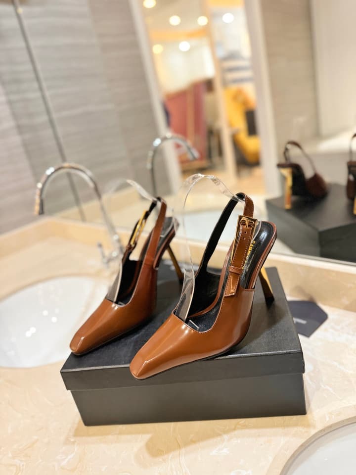 Saint Laurent Square Toe Patent Leather Pumps in Caramel Gloss