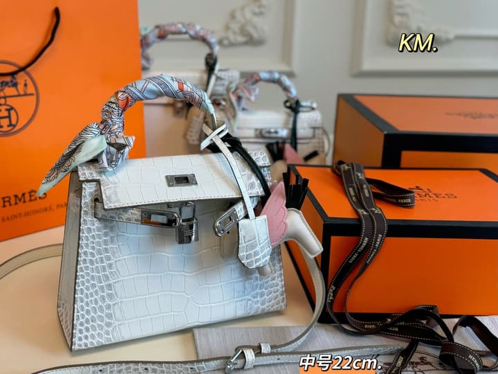 Hermès Crocodile Embossed Silver Kelly Bag