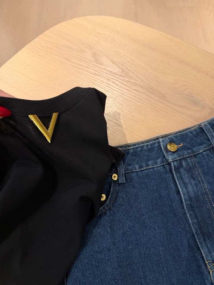 Valentino Hand-Stitched V-Logo Crewneck T-Shirt in Black