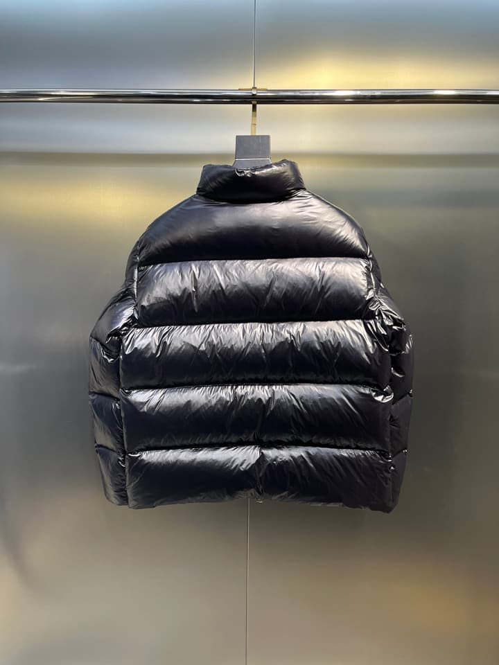 Gucci Down Puffer Jacket in Gold
