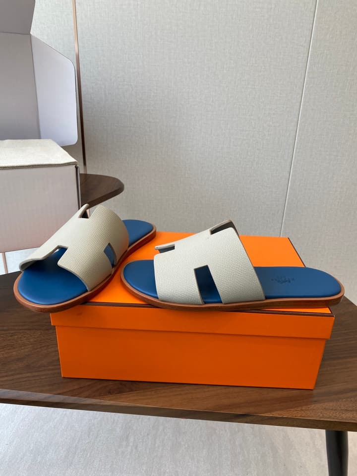 Hermès Izmir Series Men's H-Slide Sandals in Classic Black