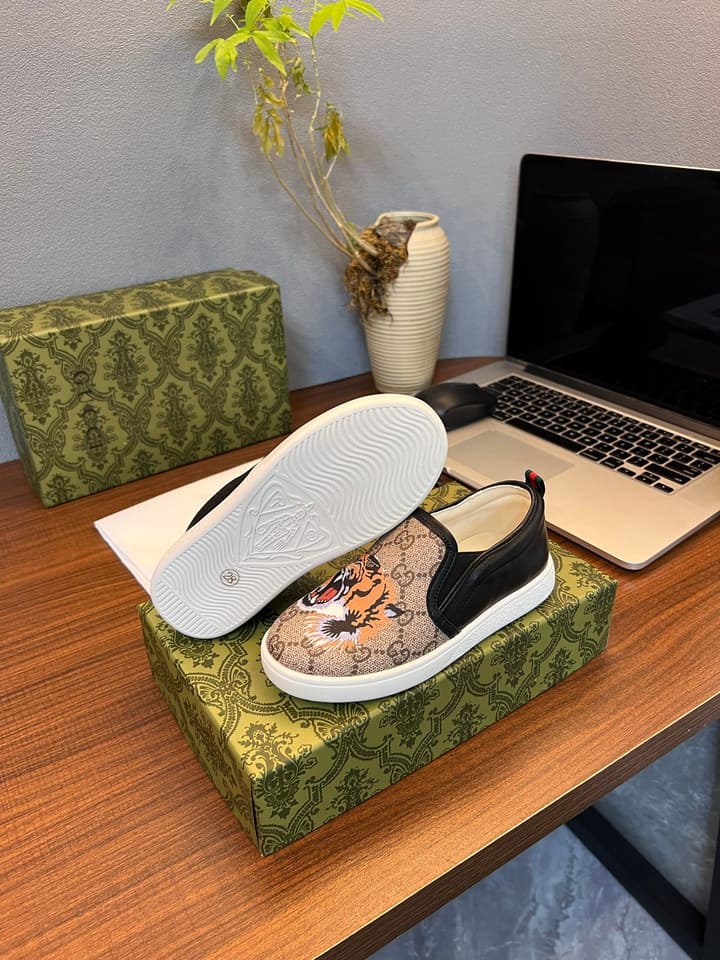 Gucci Kids Sheepskin-Lined Sneakers – Kids Collection