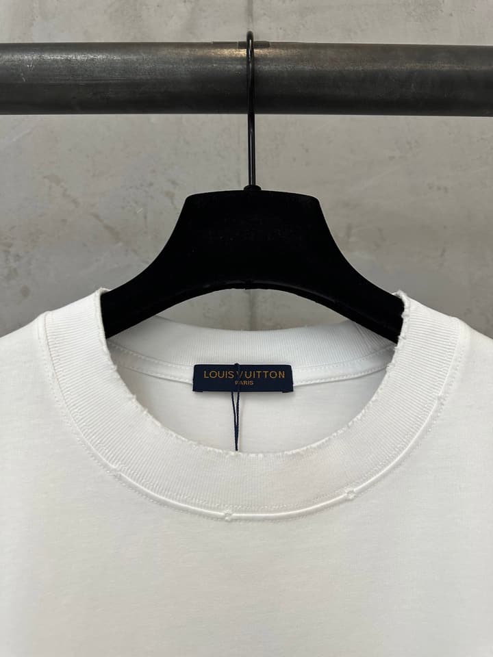 Louis Vuitton Conch Embroidery Crewneck T-Shirt – 26SS in White