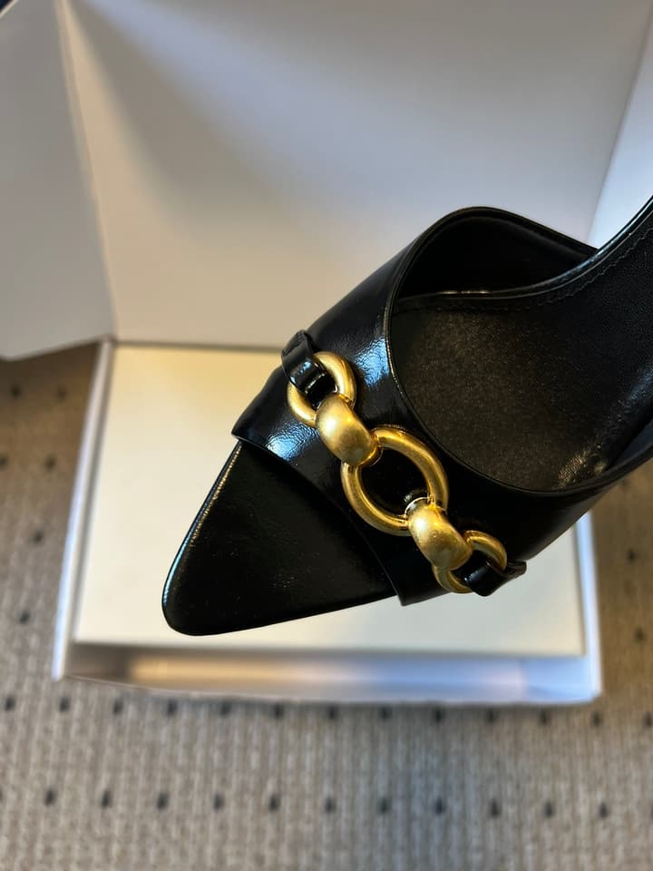 Saint Laurent Chain Pointed-Toe Heeled Mules – 26SS in Beige