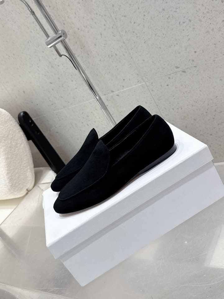 The Row Tassel Loafers in Black