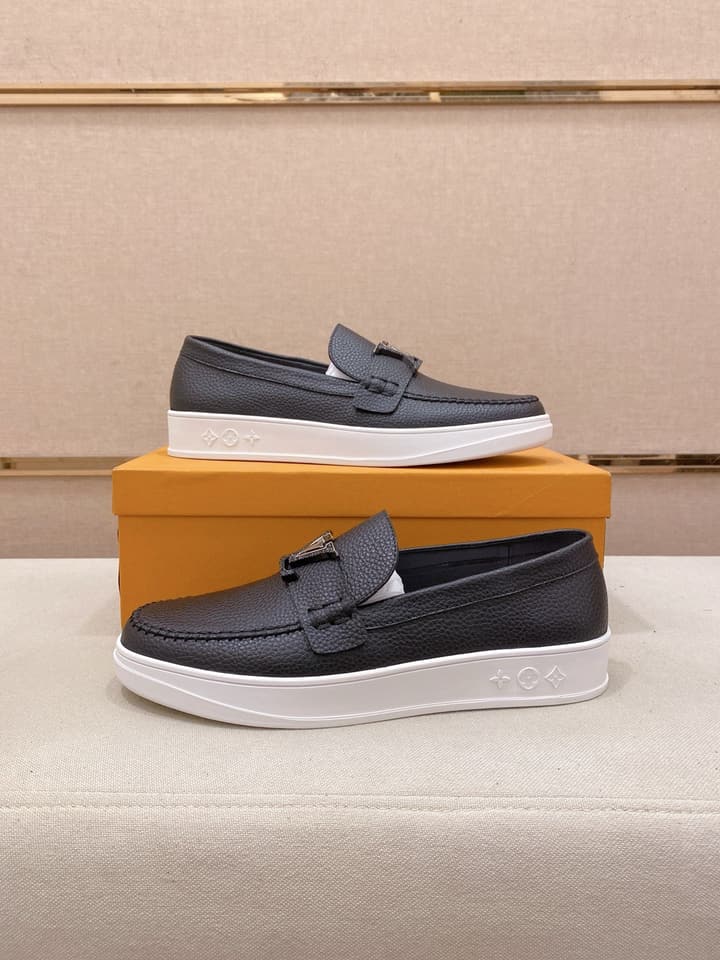 Louis Vuitton New Release Luxury Leather Loafers in Brown Loafer