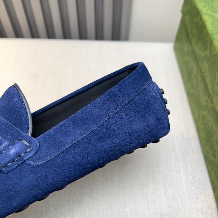 Gucci Premium Leather Loafers in Black Embossed Leather