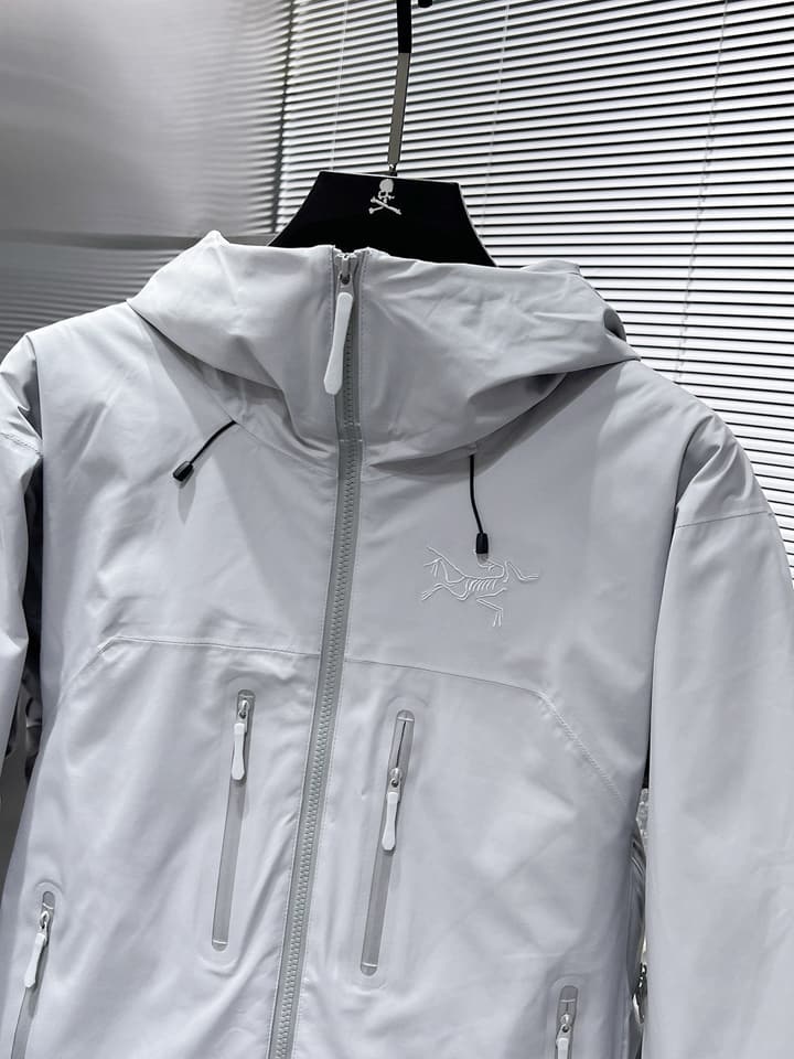 Arc'teryx Classic Hard Shell Down Ski Jacket in Dark Gray Shell