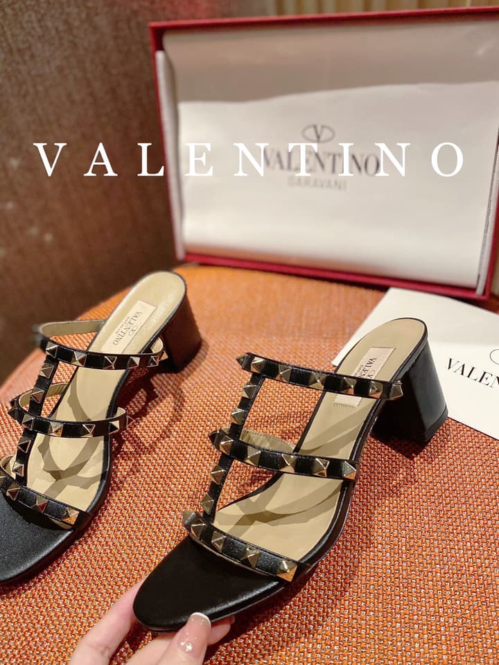 Valentino VLogo Signature Leather Mules