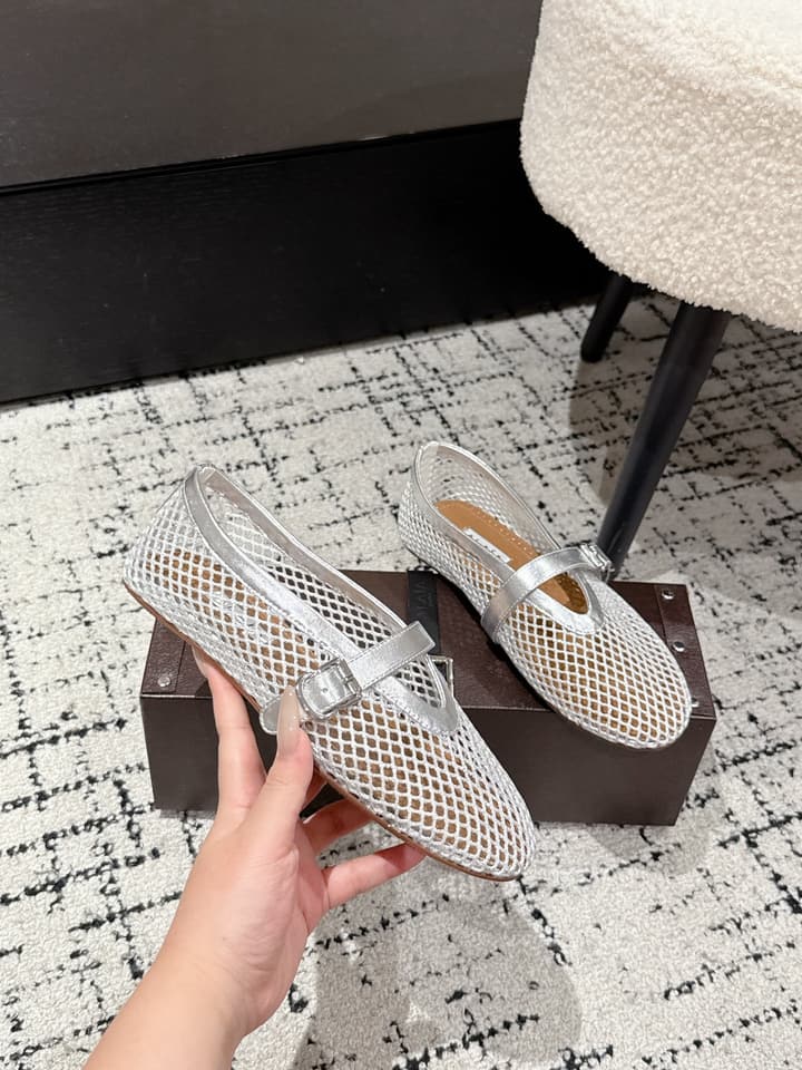 Alaïa Flat Mesh Ballet Flats – 25SS in Golden Beige Mesh