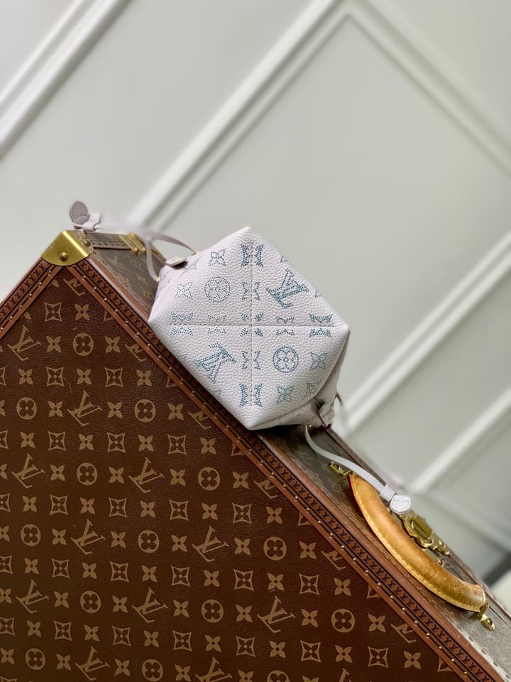 Louis Vuitton Pico Bella Monogram Handbag