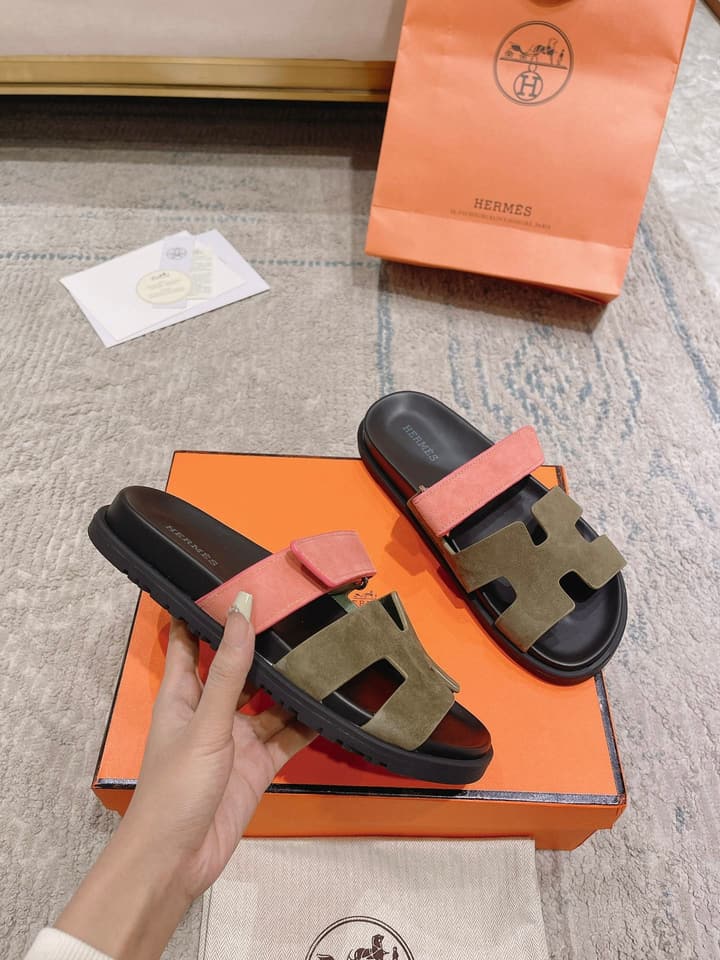 Hermès Chypre Leather Slides – 2023SS