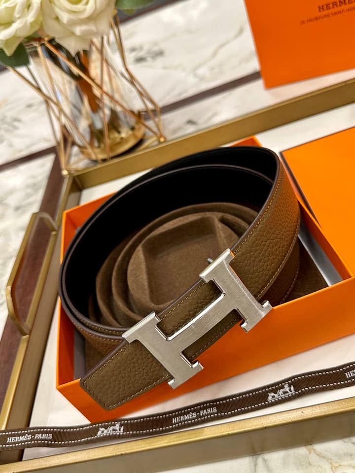 Hermès Textured Leather Belt in Brown Textured Leather With Silver Buckle