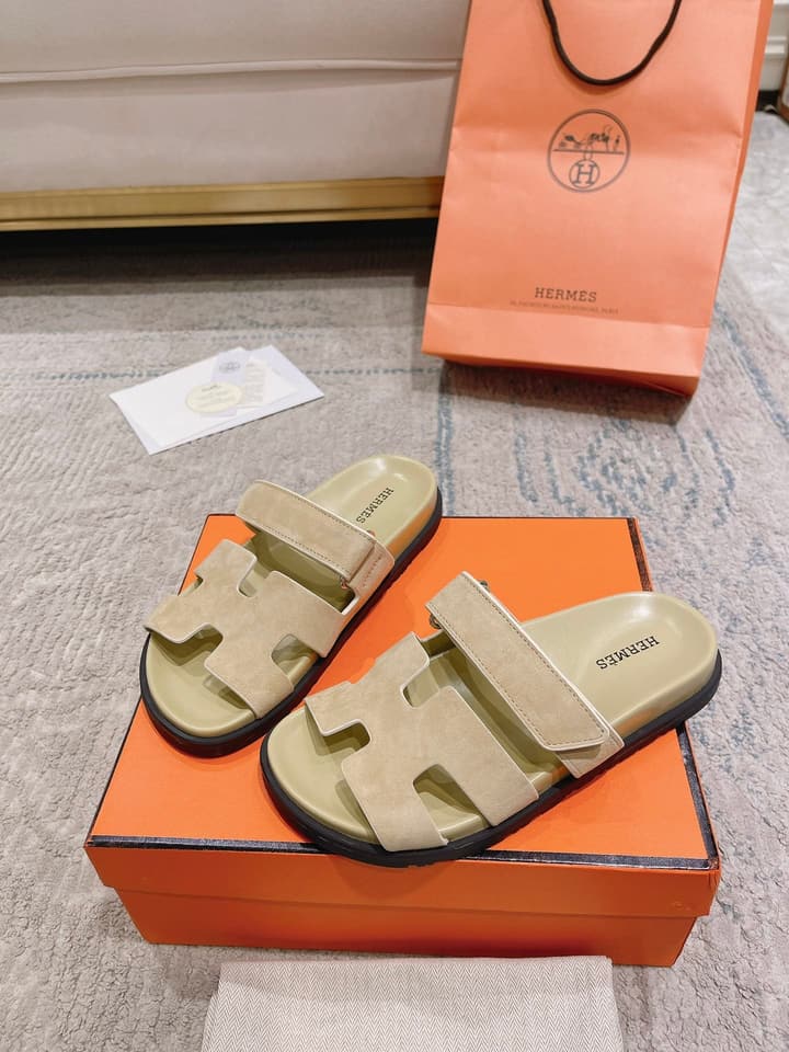 Hermès Chypre Calfskin Slides – 2023SS in Denim Blue