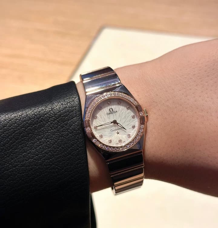 Omega Constellation Series Rose Diamond Ladies Watch in Two-tone Steel Rose Gold Diamond Bezel