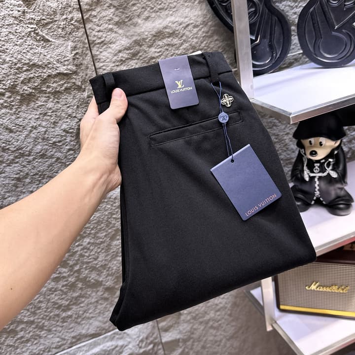 Louis Vuitton Wool Blend Dress Trousers – Autumn/Winter Collection in Black