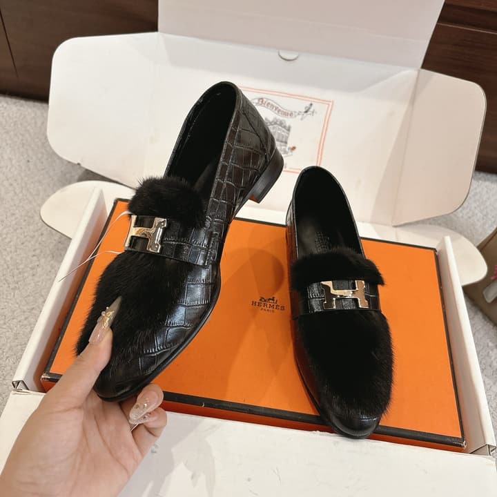 Hermès Mink Suede Loafers & Mules – Autumn/Winter Collection in Pale Tan Suede With Silver Hardware